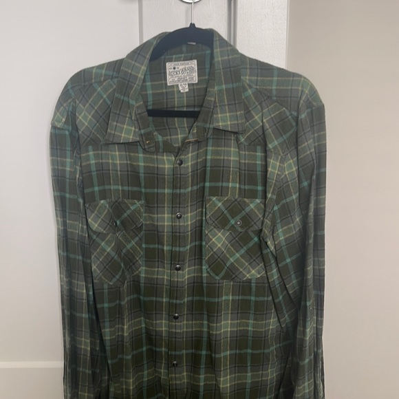 Green button down. Lucky brand. size XL. Very good condition - Picture 1 of 2